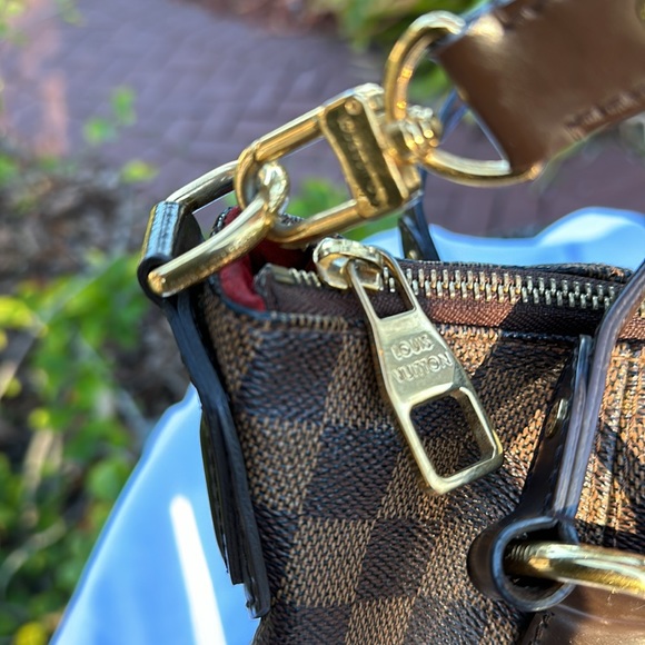 Authentic Louis Vuitton Evora MM Ebene - Picture 4 of 16